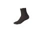 Une seule chaussette noire sur fond blanc