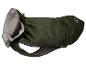 Un imperméable vert à capuche pour chien de la marque Zooguard.