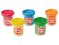 Pâte à modeler Playtive colorée en pots.