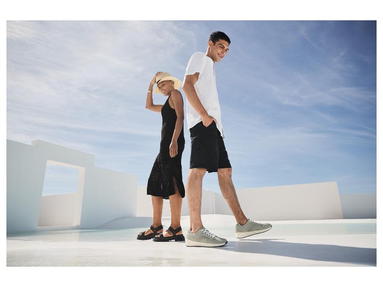 Sandales, baskets et vêtements d'été pour homme et femme.