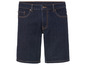 Un short en jean bleu foncé