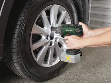 PARKSIDE® Clé à chocs pour voiture sans fil PASSK 20-Li B2, 20 V
