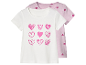 Deux t-shirts pour enfants avec motif cœurs.