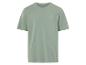 T-shirt vert clair à manches courtes.