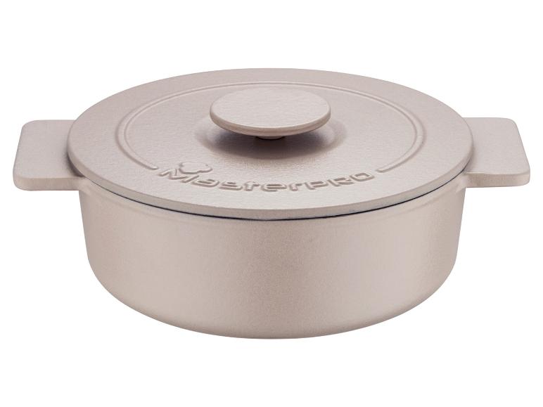 Cocotte MasterPro avec couvercle.