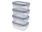 Ensemble de quatre récipients alimentaires en plastique transparent empilés avec des couvercles bleus et des clips de verrouillage.
