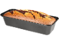 Marbré fraîchement cuit dans un moule à cake rectangulaire