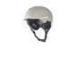 Un casque de vélo beige avec une visière