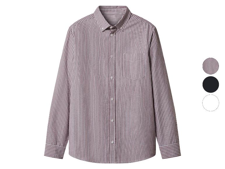 Chemise à manches longues à rayures marron et blanches avec col boutonné et poche poitrine.