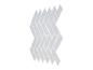 Carreaux autocollants blancs à motif chevrons sur fond blanc.