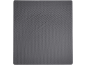 Couverture matelassée grise avec un motif de coutures diagonales et verticales.