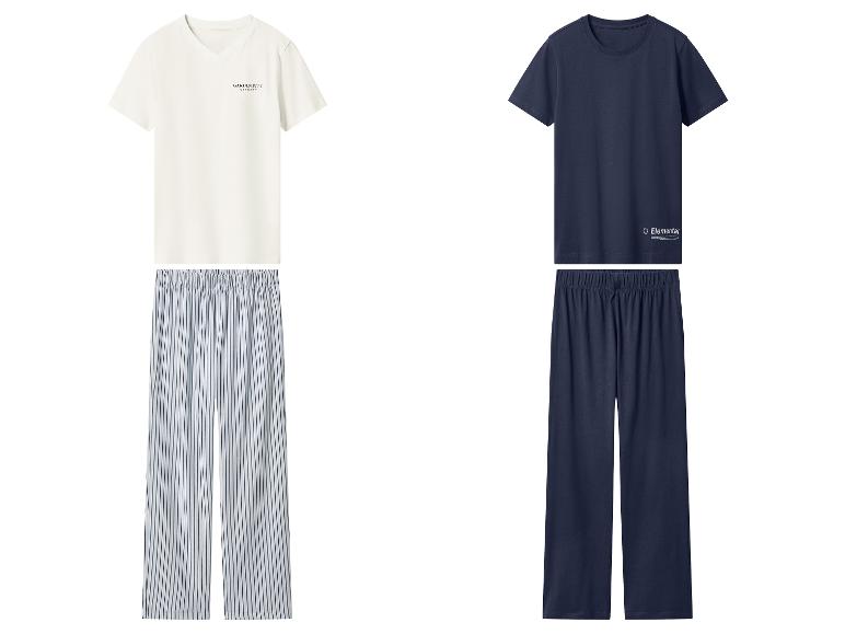 Deux ensembles de pyjamas: un blanc à rayures bleues, l'autre bleu marine.