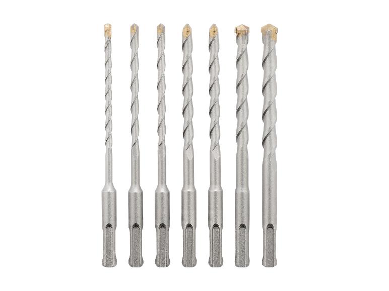 Ensemble de forets SDS-plus de différentes tailles sur fond blanc.