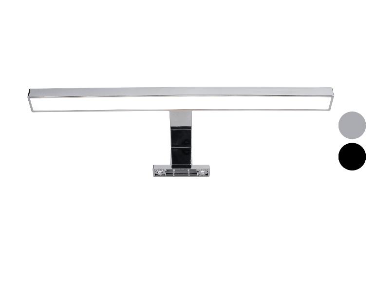 Applique murale LED chromée avec barre lumineuse horizontale et support central.