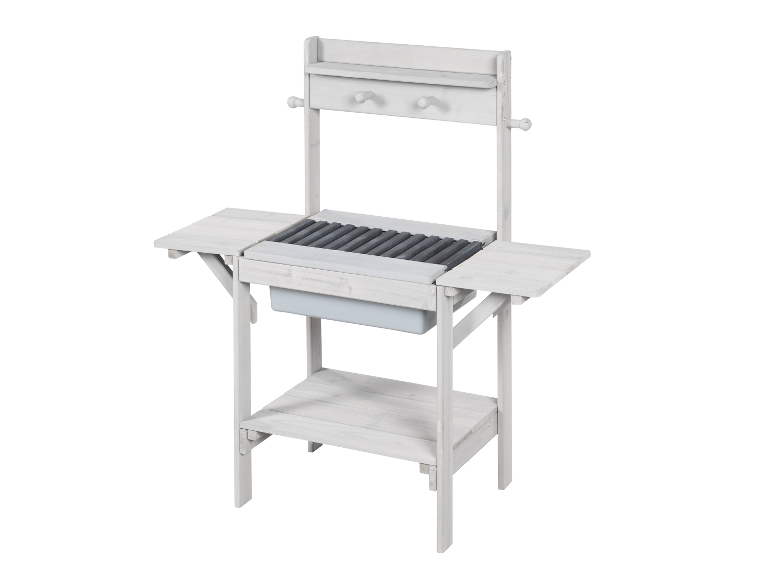 Cuisine en bois blanc pour enfants.