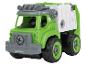 Un camion à ordures jouet vert avec une benne à ordures blanche.