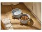 Gamelles pour animaux MAX & MILA'S WORLD avec eau et croquettes sur supports en bois