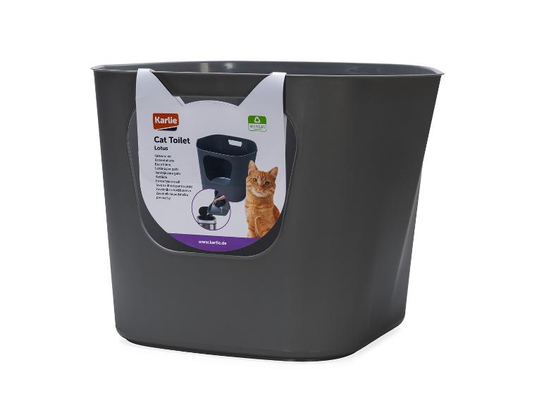 Bac à litière gris pour chat avec étiquette montrant un chat et le produit.