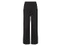 Pantalon noir à jambes larges.
