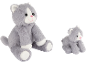 Deux chats en peluche gris de tailles différentes.