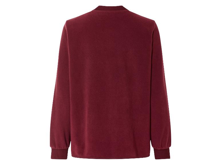 Un sweat-shirt en polaire rouge foncé à manches longues.