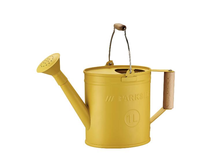 Arrosoir jaune Parkside 1L, métal, poignées bois.