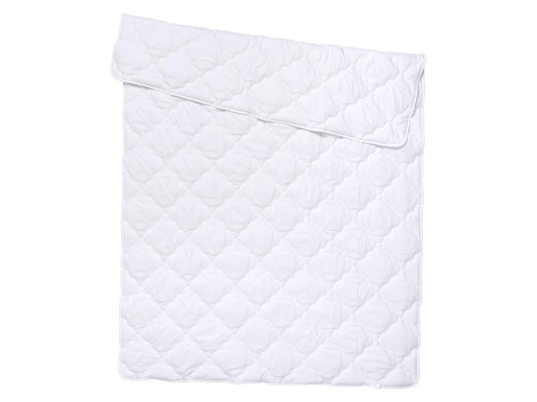 Protège-matelas matelassé blanc ou couette