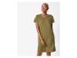 Robe t-shirt vert olive : vêtement décontracté et confortable.