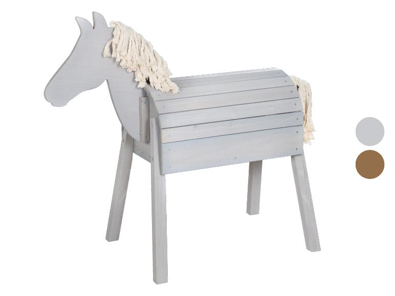 Cheval en bois gris clair avec crinière et queue en corde, avec des échantillons de couleur grise et marron.