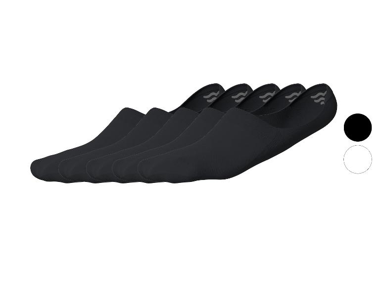 Cinq paires de chaussettes invisibles noires avec des détails en silicone antidérapant.