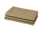 Pile de trois pièces de tissu beige pliées, probablement des serviettes ou du linge.