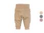 Pantalon bébé beige avec taille et poignets côtelés hauts, avec options de couleur.