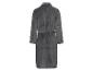 Une robe de chambre grise à manches longues.