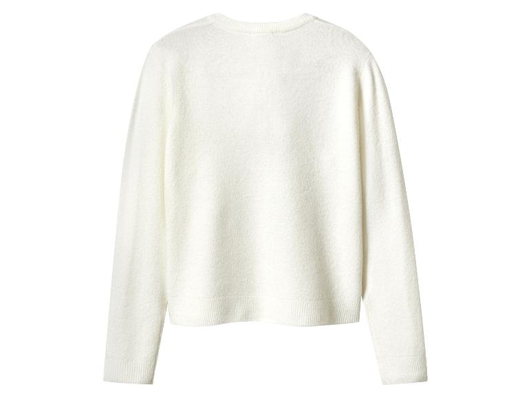 Pull blanc uni à manches longues sur fond blanc.
