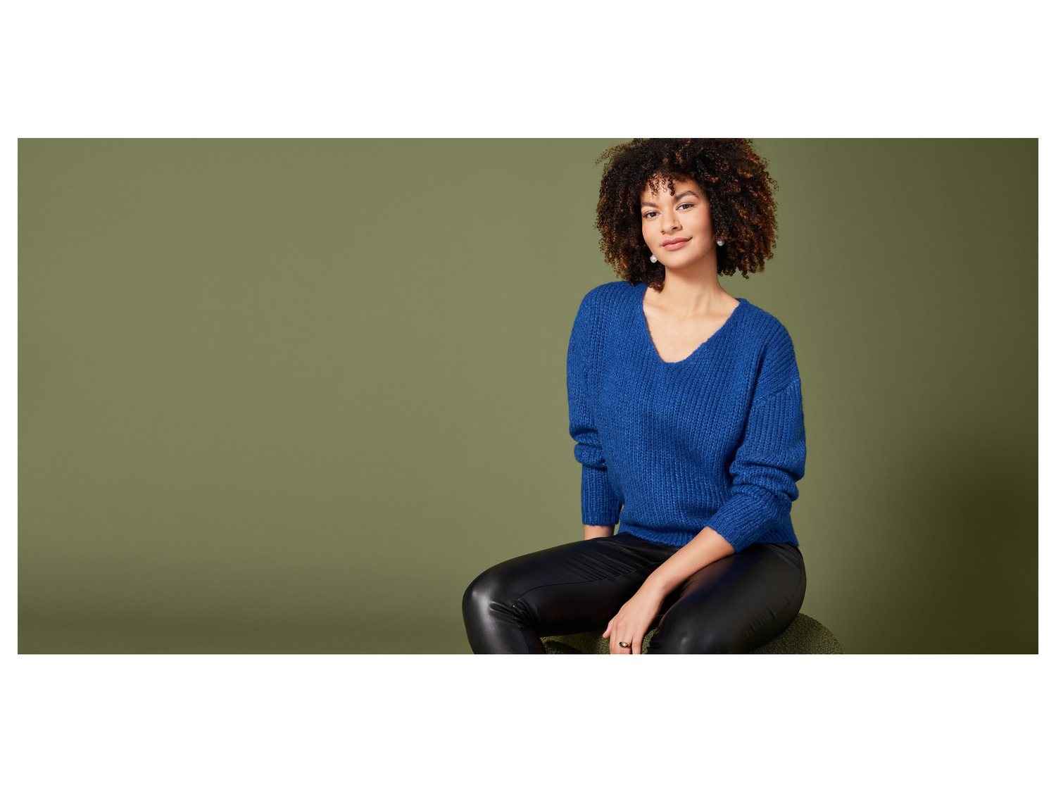 Pull ou sweat à capuche en maille fine femme Pull ou sweat à capuche en maille fine femme