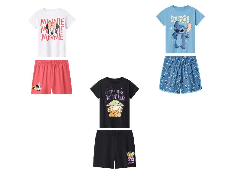Pyjamas pour enfants avec t-shirts Minnie Mouse, Stitch et Grogu, et shorts assortis.