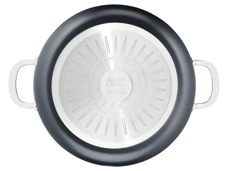 Une casserole Tefal avec deux poignées de la collection Jamie Oliver.