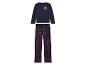 Un pyjama bleu à manches longues et un pantalon à carreaux rouges.