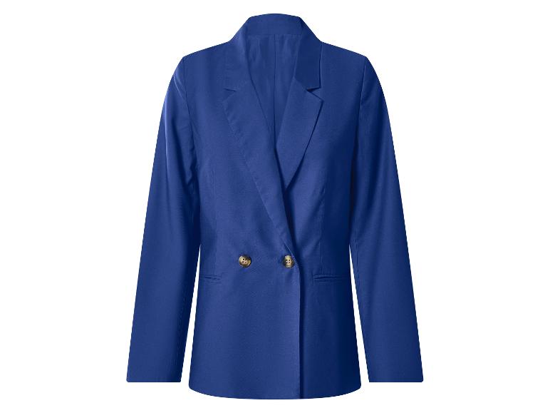 Blazer bleu croisé avec deux boutons marrons.
