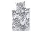 Parure de lit avec motif de cerfs et d'arbres en tons gris.