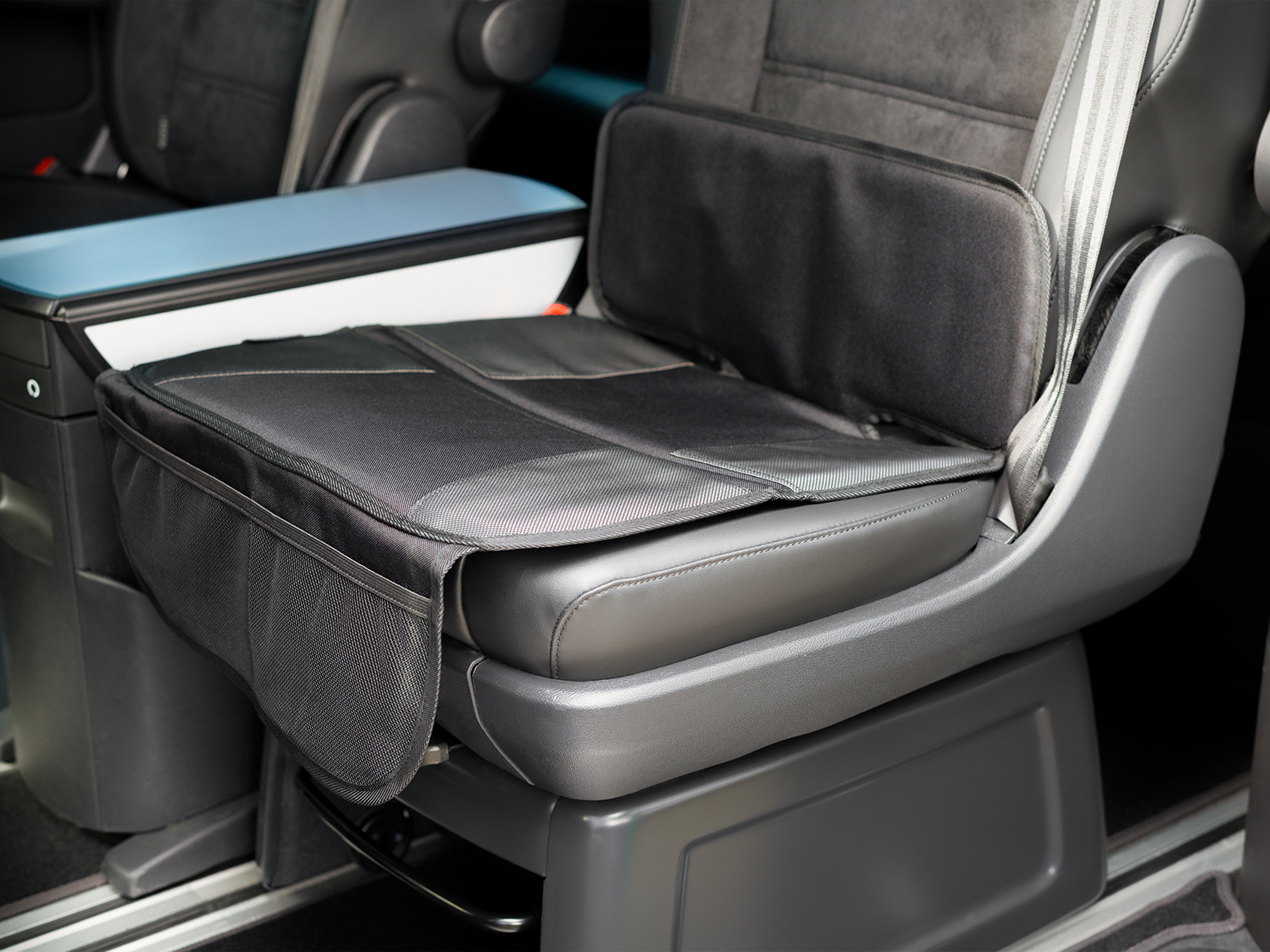 Osann Maxi Protection De Siège Enfant Pour Voiture - vue 5