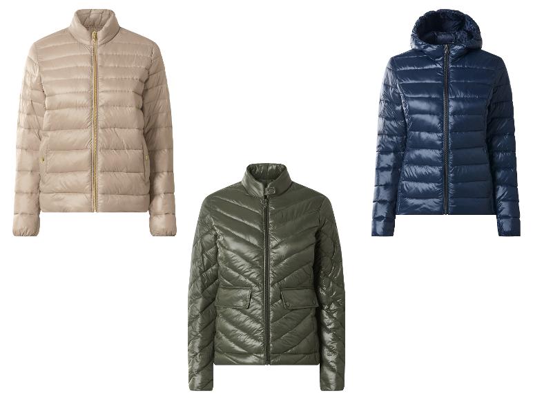 Trois doudounes matelassées en beige, vert olive et bleu marine, deux à col montant, une à capuche.