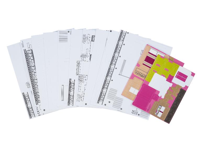 Feuilles de carton avec des motifs de meubles et accessoires pour maison de poupée.