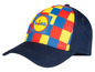 Une casquette de baseball bleue avec un motif à carreaux rouge-jaune-bleu et le logo Lidl.