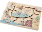 Puzzle en bois d'animaux de la ferme: vache, âne, cheval, coq, mouton, cochon, canards, chien et chat.