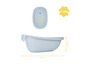 Deux baignoires bleues pour bébés, adaptées aux bébés de 0 à 24 mois.