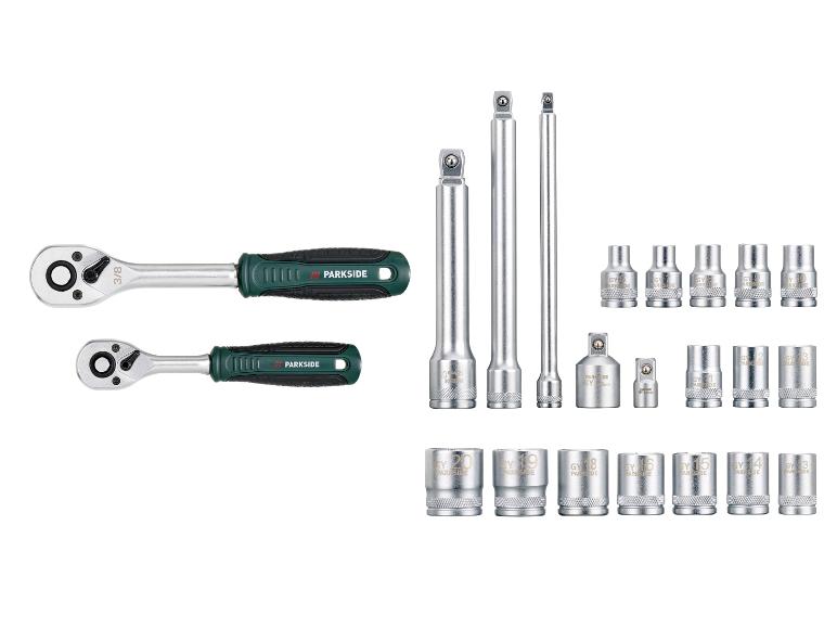 Jeu de clés à cliquet PARKSIDE avec diverses douilles et rallonges.