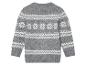 Un pull gris avec des flocons de neige blancs et un motif en zigzag.