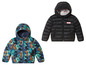 Deux vestes d'hiver pour enfants, l'une avec un imprimé Mickey Mouse et l'autre avec un logo Marvel.
