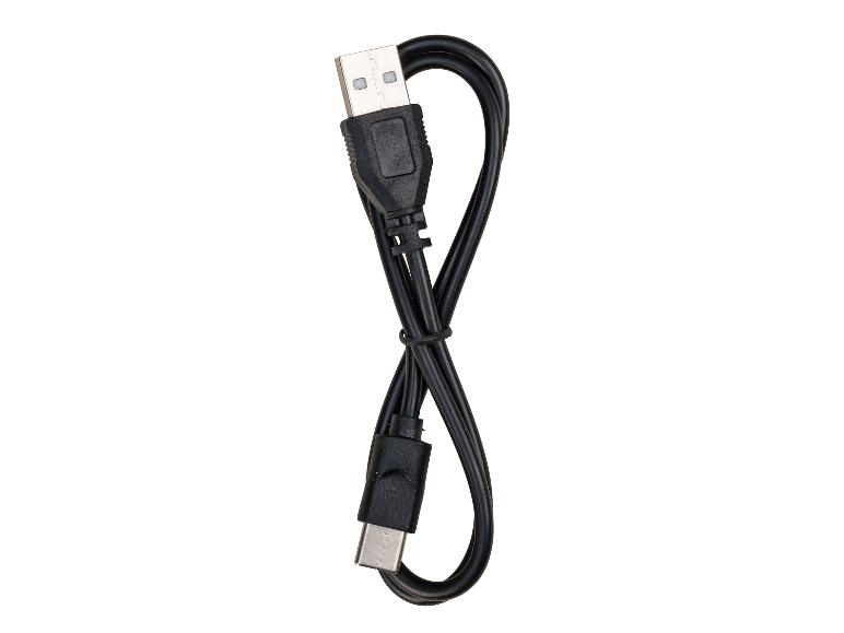 Câble de charge USB-A vers USB-C noir, enroulé en forme de huit, sur fond blanc.